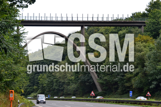 Sonnenbergbrücke in Wuppertal_2.jpg